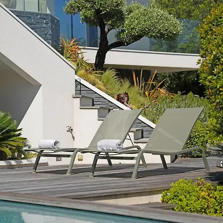 888 Roquebrune-sur Argens