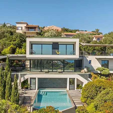 888 Villa Roquebrune-sur Argens