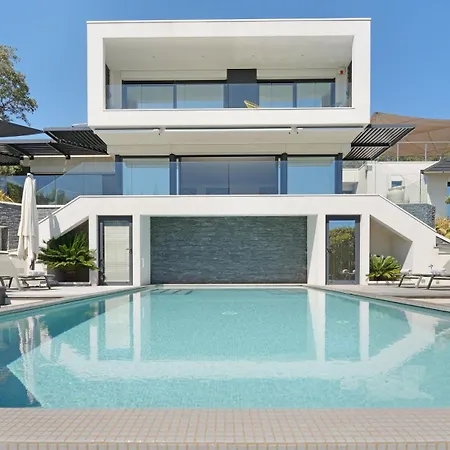888 Villa