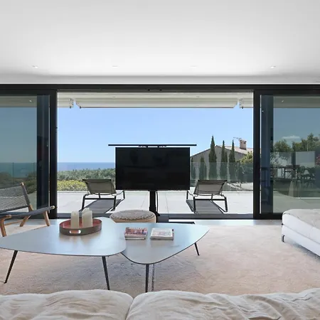 Villa 888 *